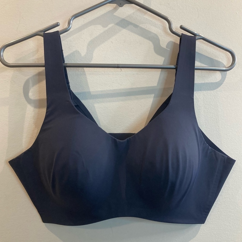 KNIX Sz 5 Padded Vent Comfort Straps With J Hooks for Adjustment Comfort Bra
